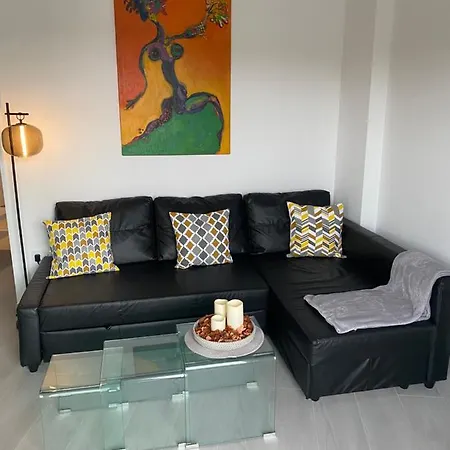 Apto Moderno, A Minutos De La Playa Y Del Centro Tarifa